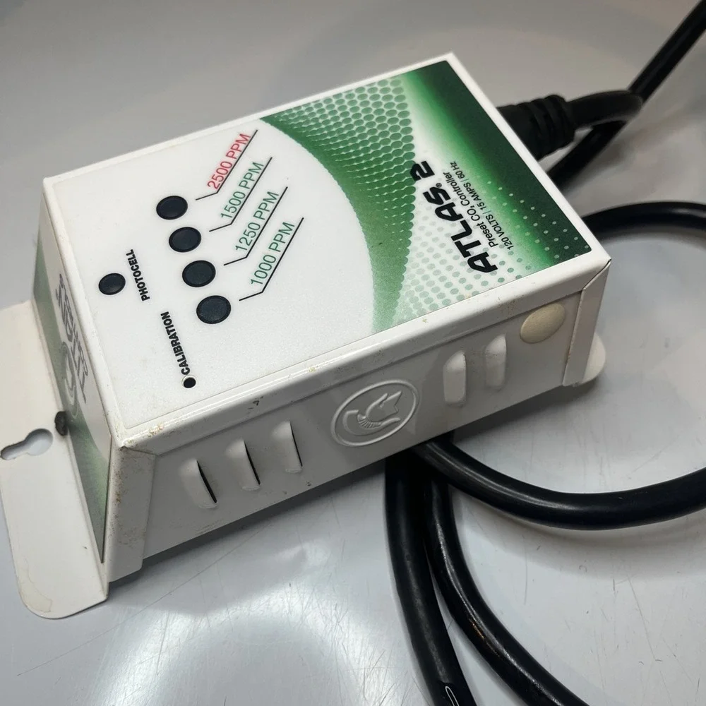 Titan Controls Atlas 2, Preset CO2 Monitor/Controller